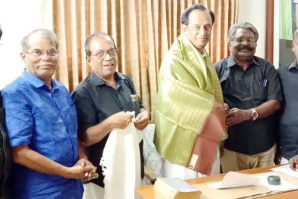 “நீட்” ஒழிப்பு பிரச்சார பெரும்பயண 5 குழுவினரின், பிரச்சார நிகழ்ச்சி நிரல் குறித்த விவரங்களை தெரிவித்து பொதுக்கூட்ட செய்தியையும் தெரிவித்தனர் திராவிடர் கழகம்