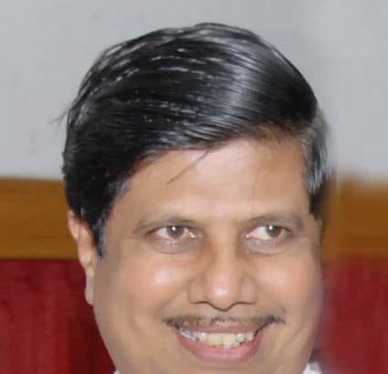 பேராசிரியர் மு.நாகநாதன்
