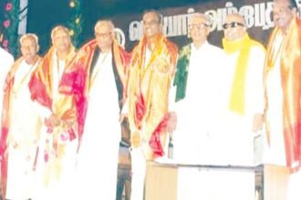 ஆசிரியர் விடையளிக்கிறார், ஞாயிறு மலர்
