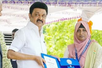 ஆசிரியர் விடையளிக்கிறார், ஞாயிறு மலர்