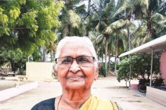 ஆசிரியர் விடையளிக்கிறார், ஞாயிறு மலர்