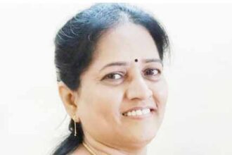 கட்டுரை, ஞாயிறு மலர்