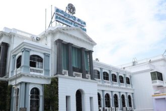 ஆசிரியர் அறிக்கை