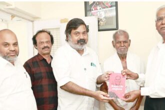 கம்யூனிஸ்ட்
