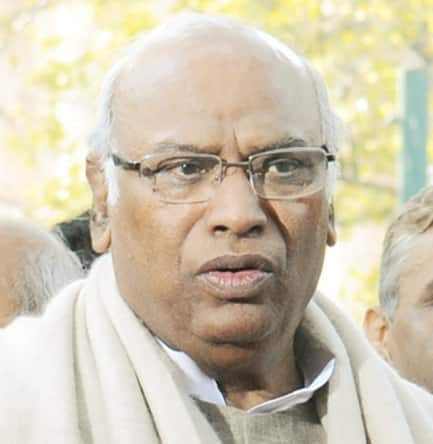 இந்தியா, ஞாயிறு மலர்