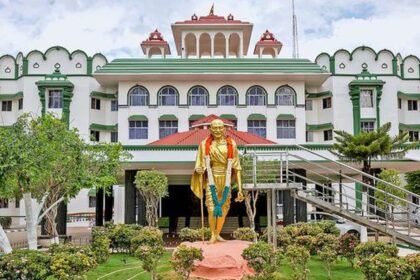 கே.கே.ராமகிருஷ்ணன்