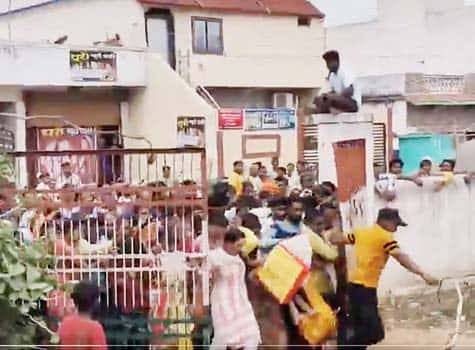சிறப்புக் கட்டுரை, ஞாயிறு மலர்