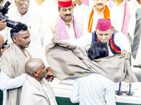 பெட்டி செய்திகள்