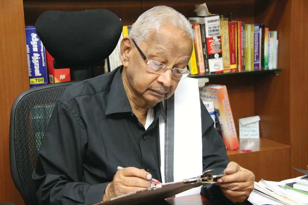 ஆசிரியர் அறிக்கை