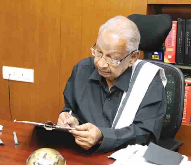 ஆசிரியர் அறிக்கை