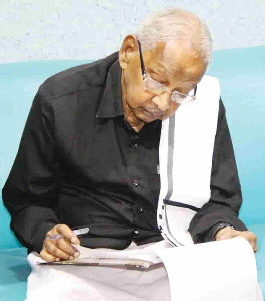 ஆசிரியர் அறிக்கை