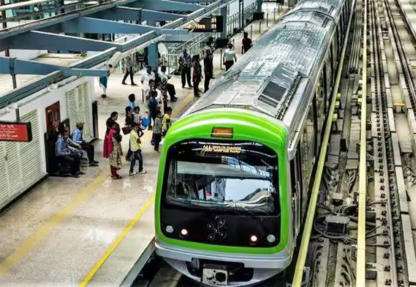 இளைஞர் அரங்கம்