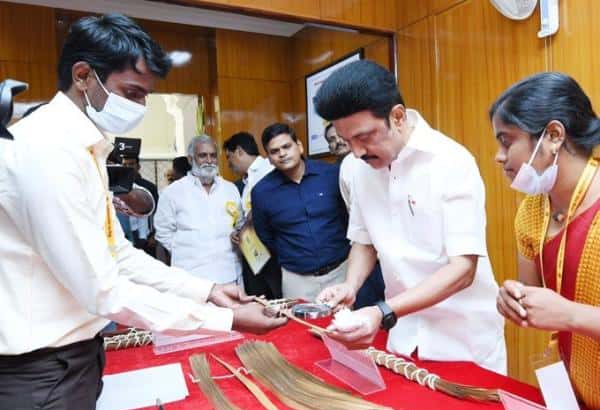 ஓலைச்சுவடி