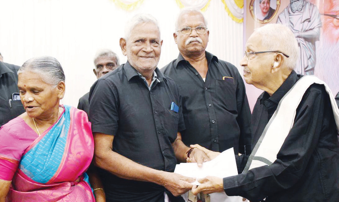 அரியலூரில் ‘பெரியார் உலகத்’திற்கு தமிழர் தலைவரிடம் நிதி வழங்கியோர் திராவிடர் கழகம், நன்கொடை