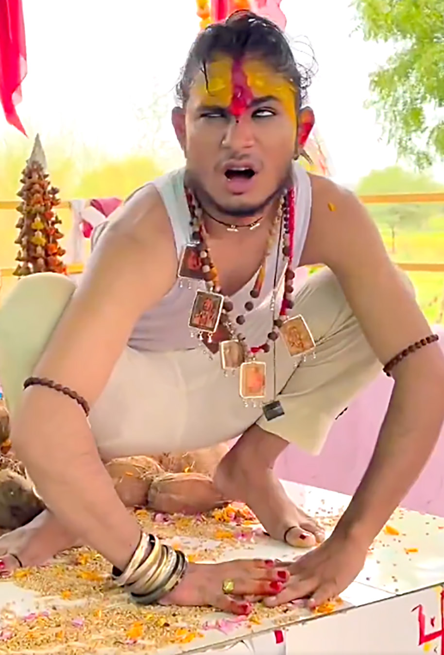 கட்டுரை, ஞாயிறு மலர்