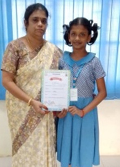பெரியார் கல்வி நிறுவன மாணவி சைக்கிள் பந்தயத்தில் சாதனை பெரியார் கல்வி நிறுவனங்கள்