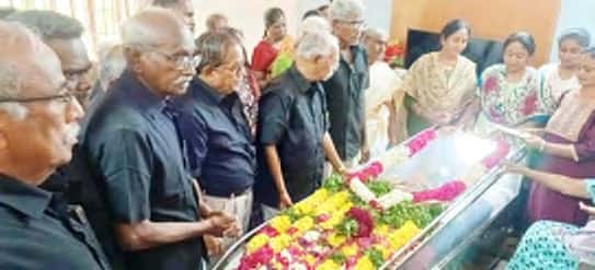 க.கிருஷ்ணமூர்த்தி மறைவுக்கு கழக துணைத் தலைவர் நேரில் மரியாதை கலி. பூங்குன்றன்