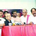 ‘‘பைசன் - காளமாடன்” - திரைப்படத்தின் சிறப்புக் காட்சி திரைப்படத்தை பார்த்து விட்டு இயக்குநர் மாரிசெல்வராஜை தமிழர் தலைவர் பாராட்டினார் தமிழ்நாடு