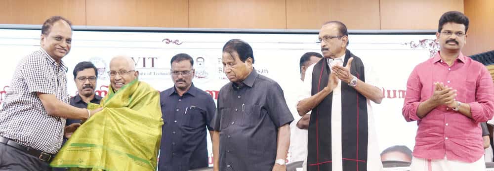 நாவலர் - செழியன் அறக்கட்டளை - பாவேந்தர் தமிழ் இலக்கிய மன்றம்   இணைந்து நடத்திய நிகழ்வில் கழகத் தலைவர் ஆசிரியர் கி.வீரமணி புகழாரம்! தமிழ்நாடு