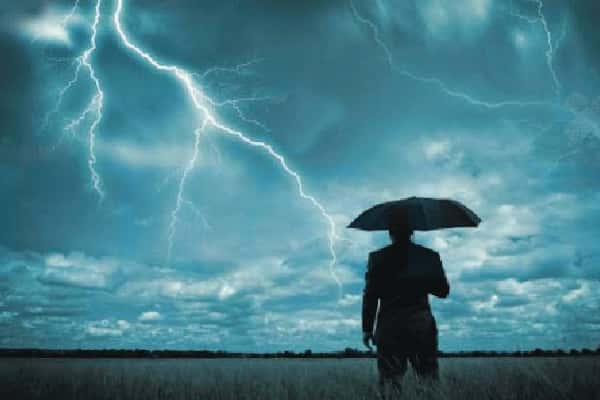 மின்னலை முன்கூட்டியே உணர்ந்து தப்பிக்க முடியுமா...?- பிரகாசம் பி.பழனி மின்னல்