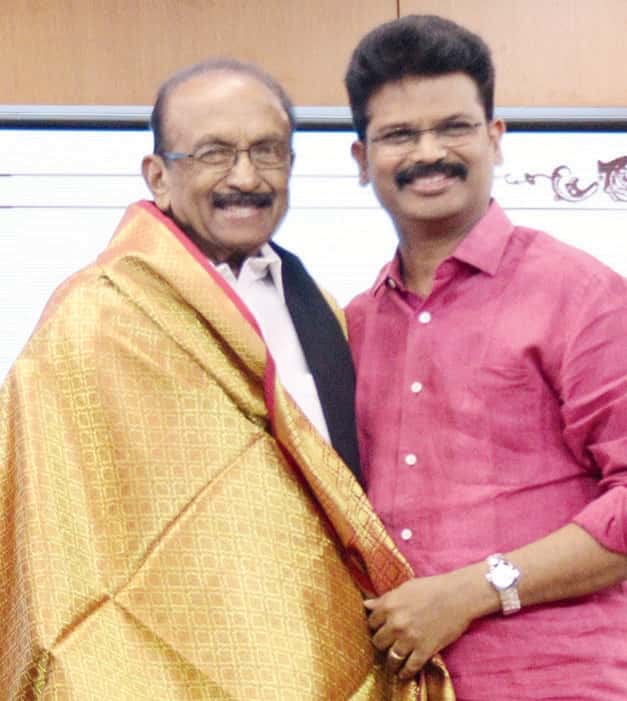 நாவலர் - செழியன் அறக்கட்டளை - பாவேந்தர் தமிழ் இலக்கிய மன்றம்   இணைந்து நடத்திய நிகழ்வில் கழகத் தலைவர் ஆசிரியர் கி.வீரமணி புகழாரம்! தமிழ்நாடு