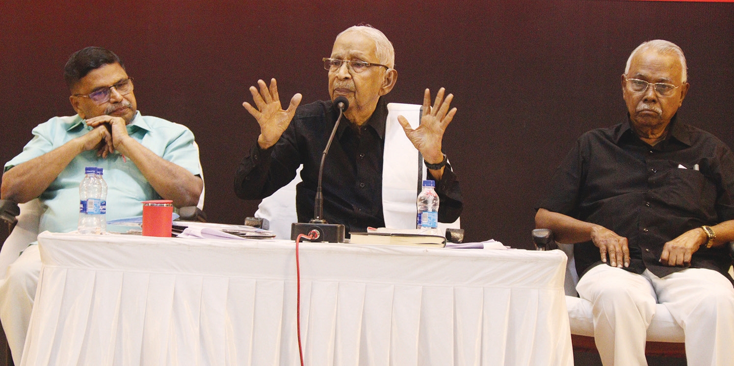 ஆசிரியர் உரை