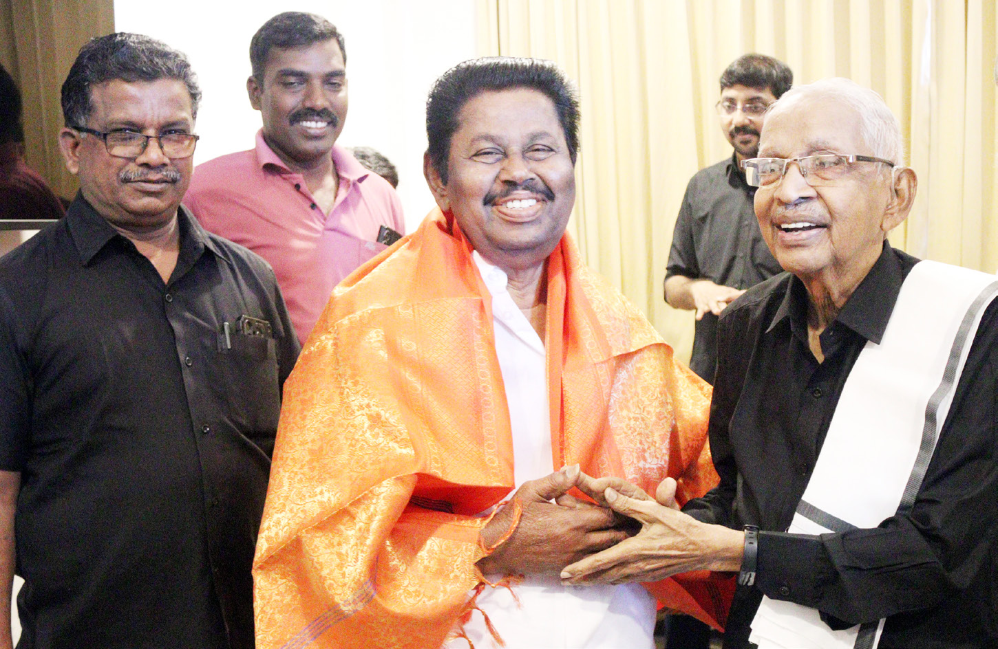 கி.வீரமணி, வாழ்த்து