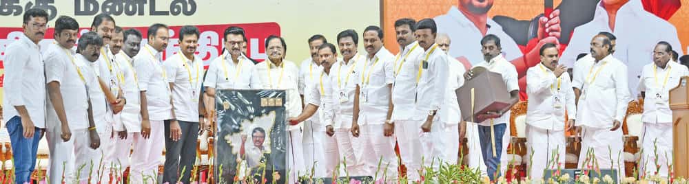 அன்புடன் வந்தால், அரவணைப்போம்… ஆணவத்துடன் வந்தால் அடிபணிய மாட்டோம்; எதிர்த்து நிற்போம்! தமிழ்நாடு