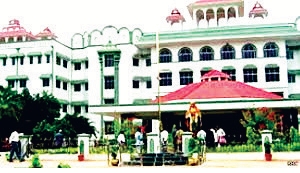 ஆசிரியர் விடையளிக்கிறார், ஞாயிறு மலர்