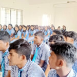 ஆசிரியர் விடையளிக்கிறார், ஞாயிறு மலர்