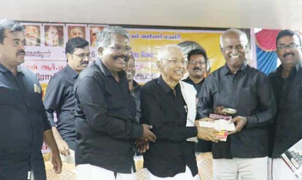 கி.வீரமணி