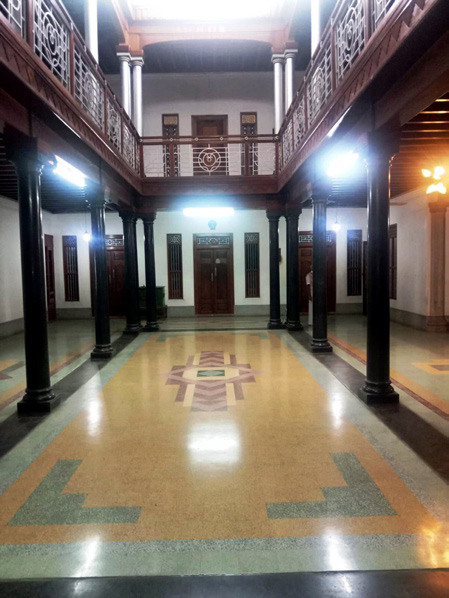 கட்டுரை, ஞாயிறு மலர்