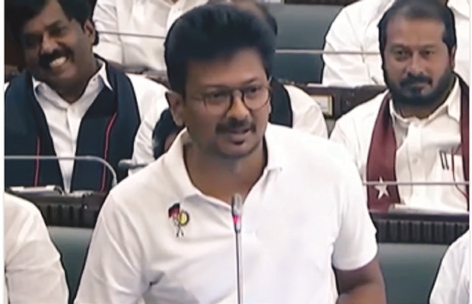 ஆசிரியர் விடையளிக்கிறார், ஞாயிறு மலர்