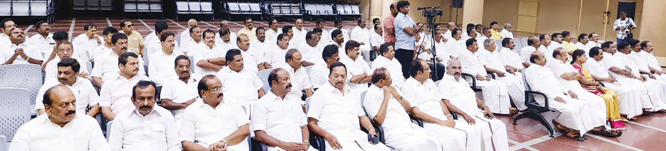 தி.மு. கழக அமைப்பில் மாற்றம் கொண்டு வரப்படும்! யாரையும் குறை சொல்லாதீர்! தோல்விக்கு நானே பொறுப்பு!! தமிழ்நாடு