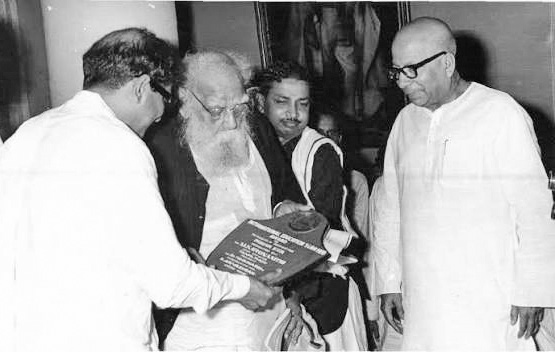 “யுனெஸ்கோ மன்ற விருதும், ‘இனமலர்’ கும்பலின் ரீல்களும்!” கட்டுரை