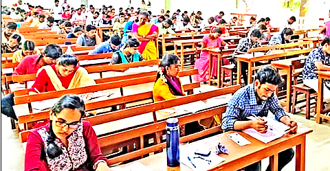 ரேசன் பொருள் வாங்க குடும்ப அட்டை அவசியமில்லை! அமைச்சர் அறிவிப்பு தமிழ்நாடு