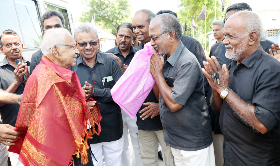 இல்லத்தை அறிமுகம் செய்து கழகத் தலைவர் ஆசிரியர் பாராட்டு உரை! திராவிடர் கழகம்