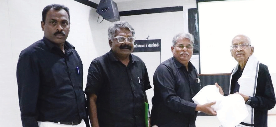 தந்தை பெரியார் 148ஆம் ஆண்டு பிறந்த நாள் : இனிப்புப் பெட்டிக்கு தமிழர் தலைவரிடம் முன் பதிவுப் பட்டியல் திராவிடர் கழகம்