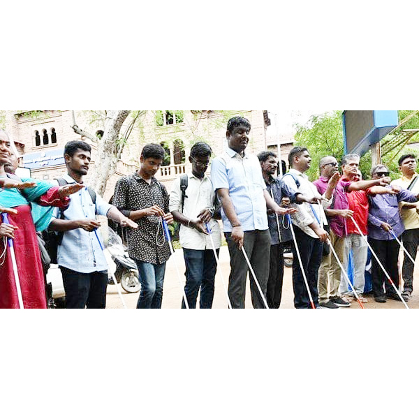 தமிழ்நாட்டில் ஒரே நாளில் 332 பேருக்கு டெங்கு காய்ச்சல்! தமிழ்நாடு