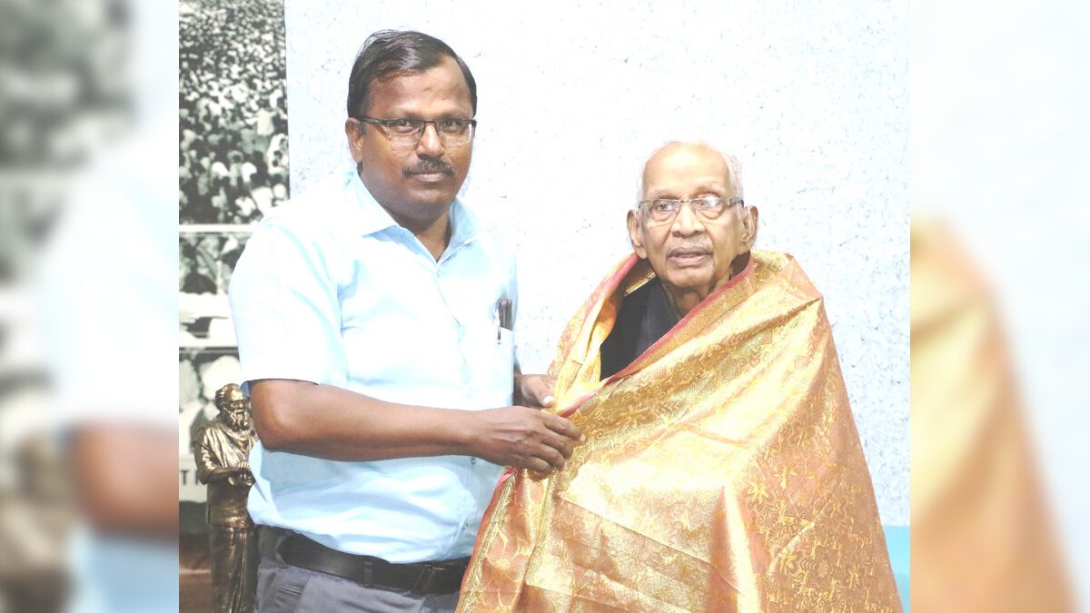 கருஞ்சட்டை