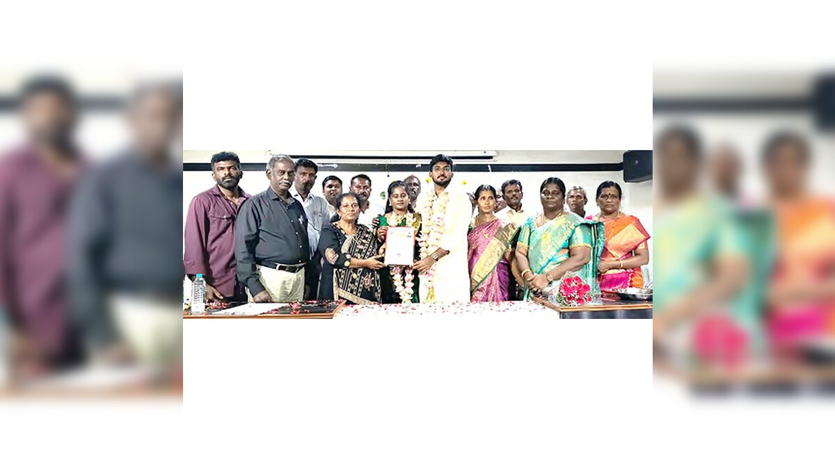 இயக்குநர் பசும்பொன்