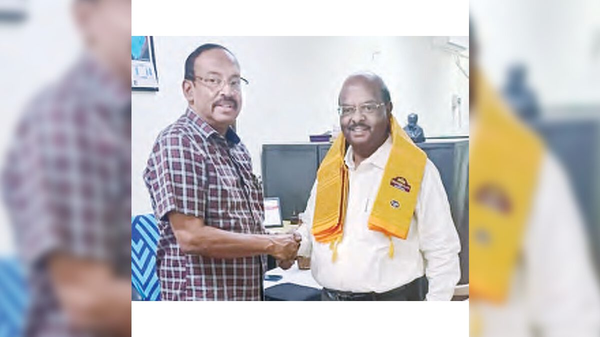 ஆசிரியர் உரை